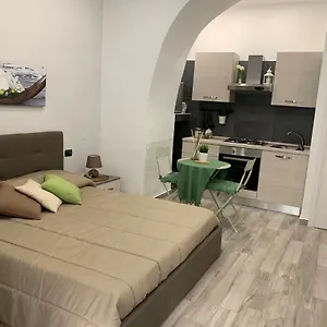 Apartment Da Ninetta Resterete Senza Parole, Garantito!, Naples
